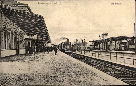 Postcard Lehrte in Lower Saxony, train station, track side, steam locomotive
