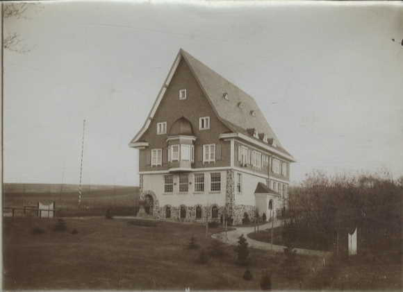 Oryginalne zdjęcie Münstermaifeld, powiat Mayen-Koblenz w Nadrenii-Palatynacie, willa, około 1900 r.