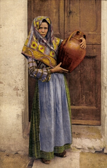 Postcard Sant'Antioco Sardinia, woman in traditional costume