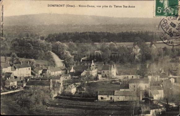 Ak Domfront Orne, Landschaftsansicht von Domfront, Notre-Dame, Tertre Ste-Anne