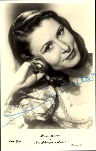 Postcard actress Sonja Sutter, portrait, autograph, The silence in the forest, FBZ Verlag