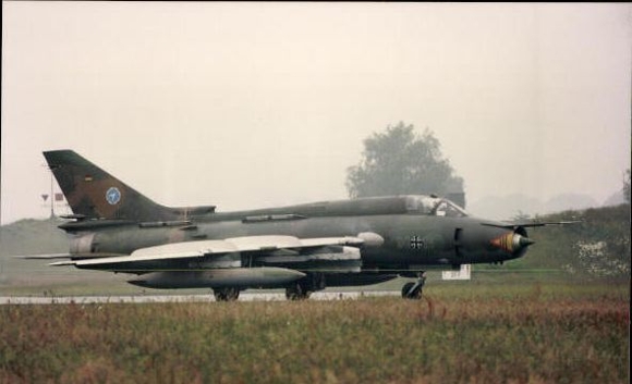 Set von 100 Fotos Flugzeuge und  Hubschrauber