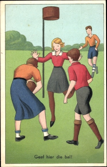 Postcard Children playing basketball Boy shouts 'Geef here the ball!'