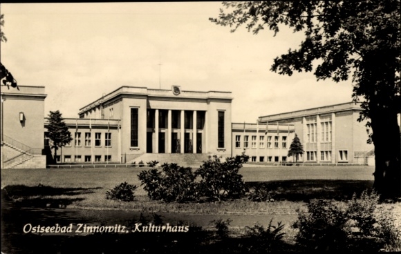 Postcard Ostseebad Zinnowitz on Usedom, cultural center, Baltic resort architecture, large buildings, well-kept gardens