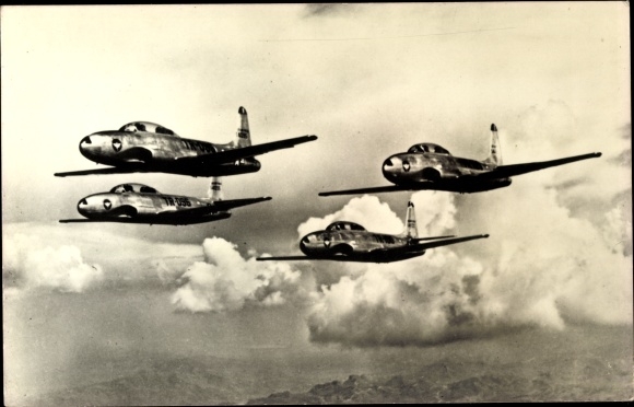 Postcard Twin-engine transport aircraft, Belgian Air Force, T 33