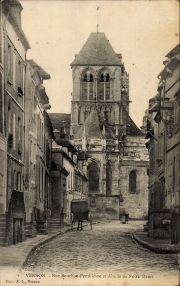 Ak Vernon Eure, Rue Bourbon-Penthièvre, Abside de Notre Dame,  Architektur