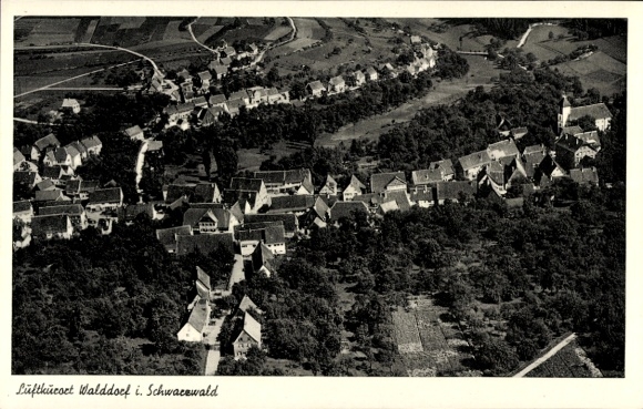 Ak Walddorf (bei Tübingen) Walddorfhäslach in Württemberg, S/W-Foto einer kleinen Ortschaft mi...