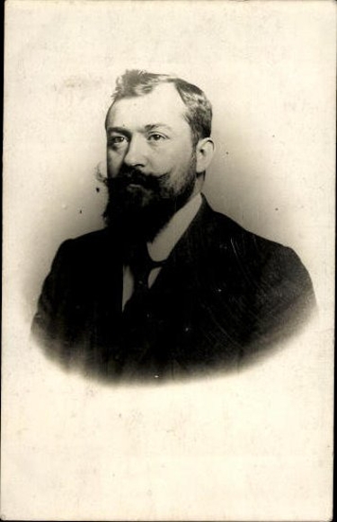 10 old photo PC men, various motifs
