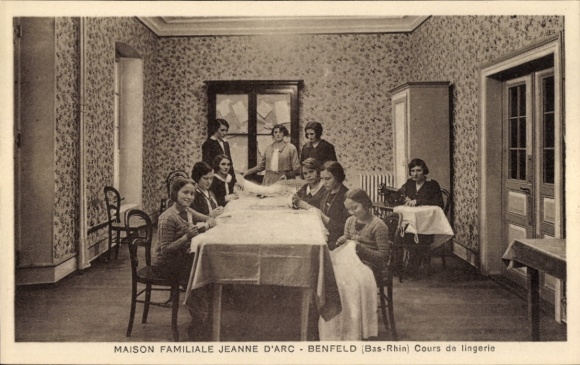 Postcard Benfeld Alsace Bas Rhin, Family House of Joan of Arc, Lingerie Course