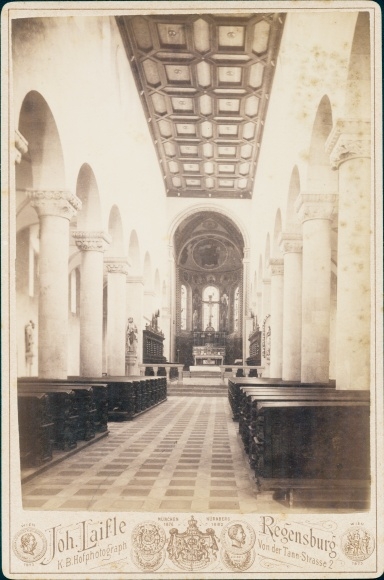 Foto Regensburg an der Donau Oberpfalz, Innenansicht der Schttenkirche