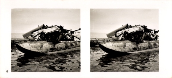 Stereo image photo "The Führer's soldiers in the field" No. 15 Destroyed Polish aircraft on Hela