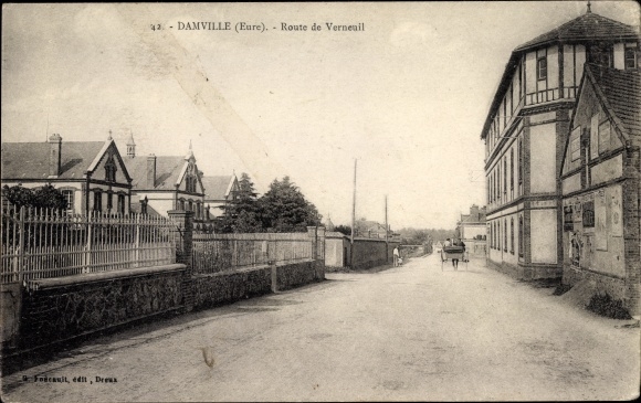 Postcard Damville Eure, Route de Verneuil