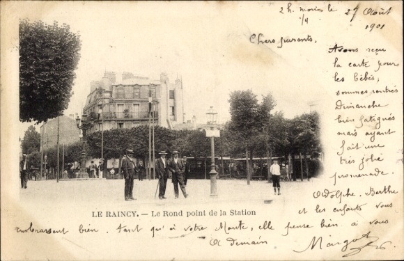 Ak Le Raincy Seine Saint Denis,  Rondpunkt der Station, Stadtansicht, Menschen, Bäume