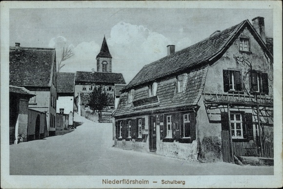 Postcard Nieder Flörsheim Dahlsheim in Rheinhessen, Schulberg, church