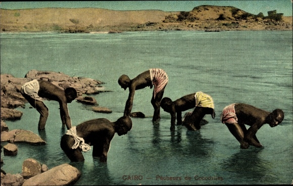 Postcard Cairo, crocodile fisherman, bank of the Nile