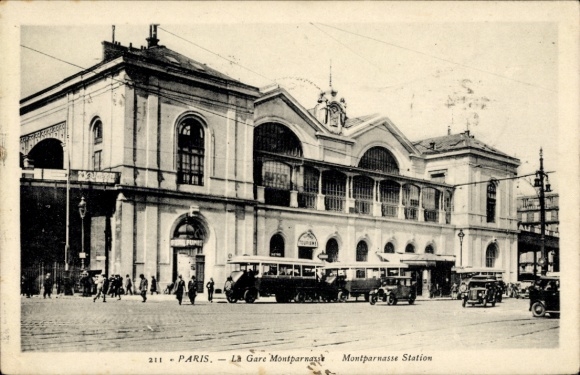 Postcard Paris XV Vaugirard, La Gare Montparnasse
