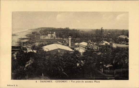 Ak Cotonou Dahomey Benin, Panoramablick auf Cotonou, neuen Leuchtturm, historische Architektur
