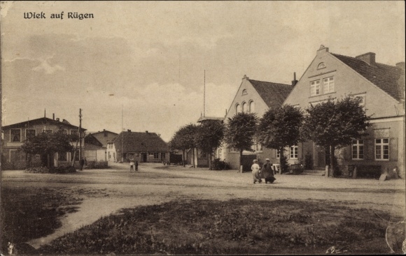 Ak Wiek op het eiland Rügen, kavel in de stad, huizen