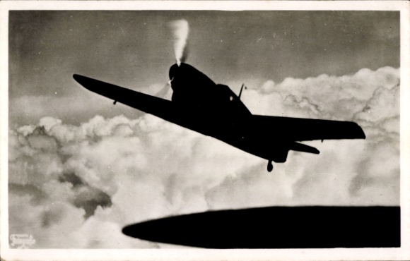 Ak Deutsche Luftwaffe, Jagdeinsitzer Messerschmitt Bf 109, Angriff über den Wolken, II. WK