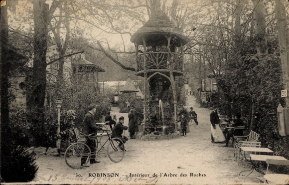 PC Robinson Hauts de Seine, Antérieur de l'Arbre des Roches, man with bicycle