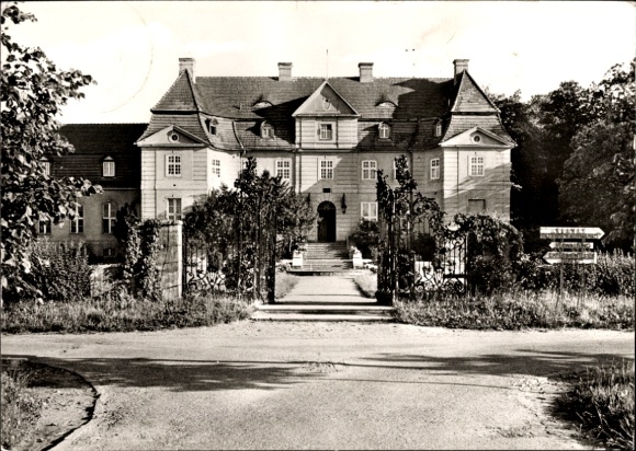 Postcard Karlsburg in Vorpommern, Castle, Central Institute for Diabetes Gerhardt Katsch