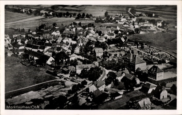 Postcard Marktleuthen in the Fichtelgebirge, panorama of the town, aerial photo
