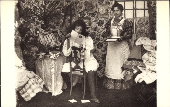 Postcard Parisiennes fin de siecle, woman reading a letter, servant, living room, clothes