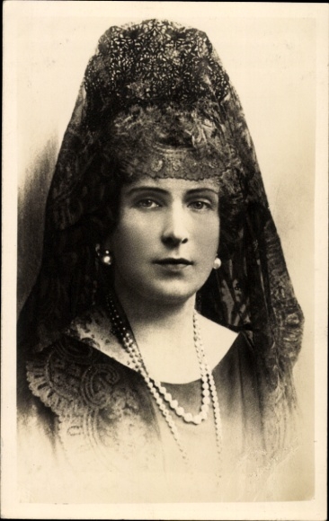 Künstler Ak Victoria Eugénie Julia Ena von Battenberg, Königin von Spanien, Portrait