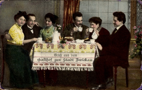 Postcard Niederhaßlau Wilkau Haßlau in Saxony, Gasthof zur Stadt Zwickau, guests at the table