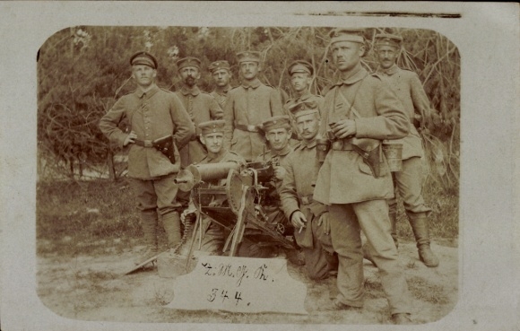 Photo Postcard German soldiers in uniforms, MG-Trupp 344