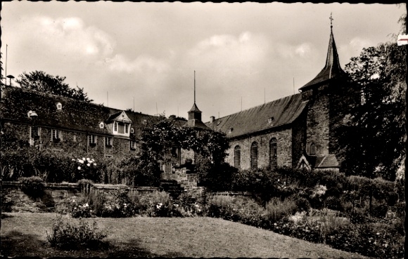 Postcard Hückeswagen in the Oberbergischer Kreis, castle, castle garden
