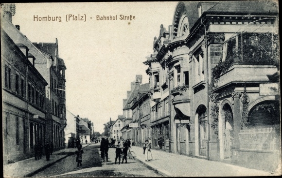 PC Homburg in the Palatinate Saarland, lot in the Bahnhofstrasse