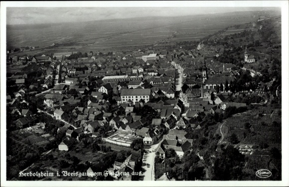 Ak Herbolzheim im Breisgau Schwarzwald, Fliegeraufnahme