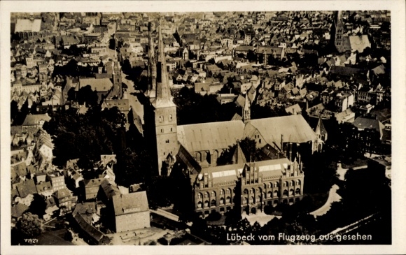 Postcard Hanseatic City of Lübeck, aerial photograph of the city, St. Mary's Church