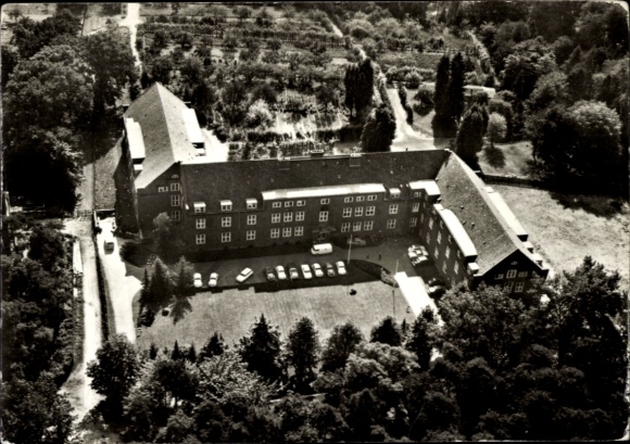 Postcard Berlin Reinickendorf Hermsdorf, Municipal Clinic for Youth Psychiatry Wiesengrund, aerial photograph