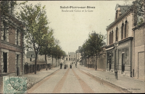 Postcard Saint Pierre sur Dives Calvados, Boulevard Colas, La Gare