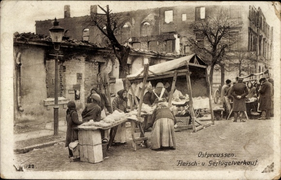 Postcard East Prussia, market, meat and poultry sales, East Prussia aid
