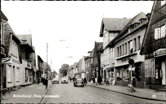 Postcard Rotenburg in Hannover Rotenburg an der Wümme, Grossestrasse, vehicles, shops