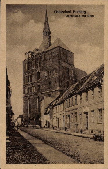 Postcard Kołobrzeg Kolberg Pomerania, Cathedral Street with Cathedral