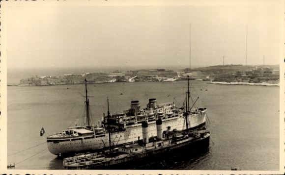 Postcard harbor party, KDF steamer?