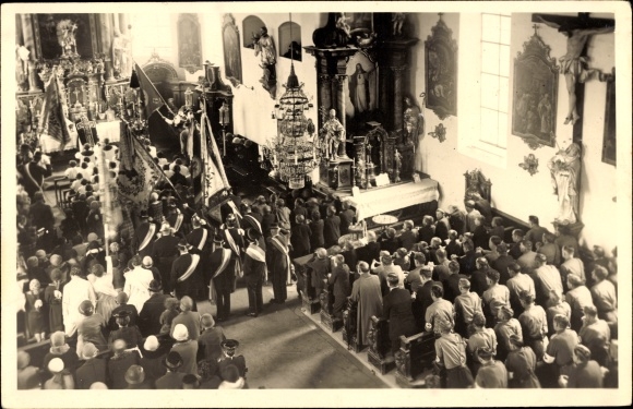 foto Ak Bad Kohlgrub in Opper-Beieren, 1 mei 1933, dienst in de kerk
