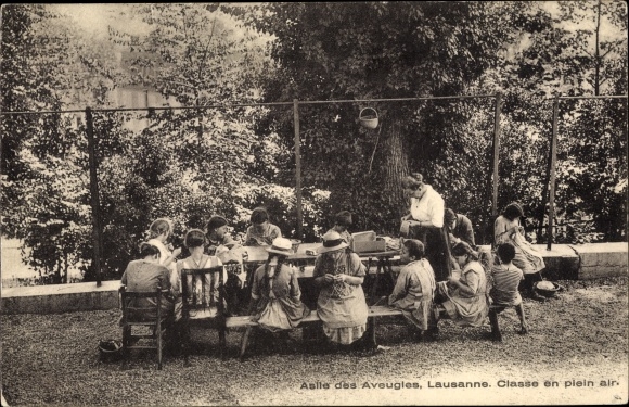 Postcard Lausanne Kanton Waadt, Asylum for the Blind, Outdoor class