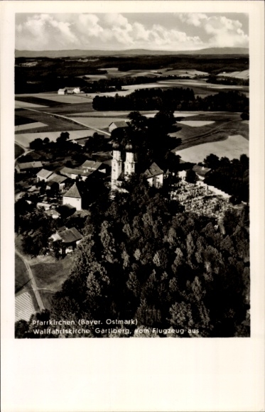 Postcard Gartlberg Pfarrkirchen in Niederbayern, pilgrimage church Gartlberg, aerial photograph