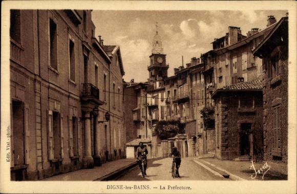 Postcard Digne les Bains Alpes-de-Haute-Provence, La Prefecture