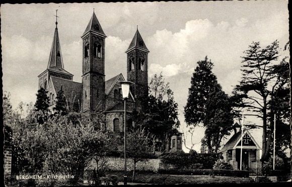 Postcard Bergheim an der Erft, church