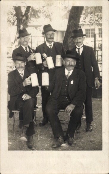 Photo Postcard Eggstädt Eggstätt in Upper Bavaria, Five men with beer mugs