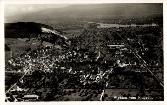 Ak Wyhlen am Rhein Baden, Luftbild von  Häuser, Landschaft, Flugzeugaufnahme