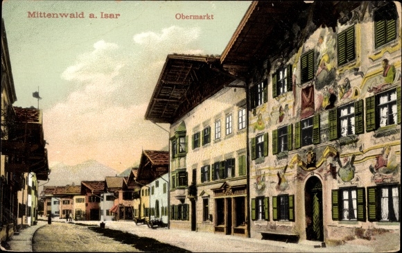 PC Mittenwald in the district of Garmisch Partenkirchen, lot at the Obermarkt, painted house
