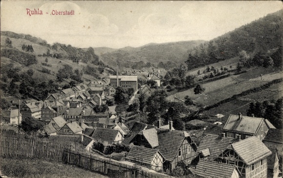 Ak Ruhla in Thüringen, Stadtansicht, Einwohnerhäuser, Hügel, Ruhla-Oberstadt