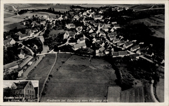 Ak Triberg badischer Schwarzwald, Luftaufnahme von Riedheim, Gasthaus z. Krone, Gg. Mann